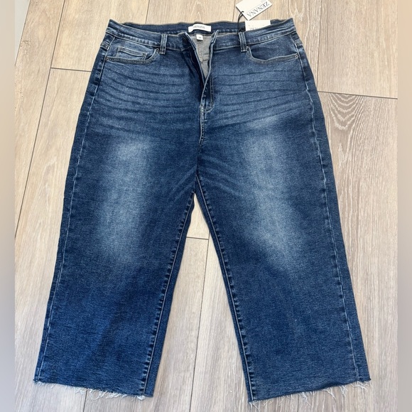 Zenana Dark Wash Jeans 2X 38 petite - Picture 2 of 7
